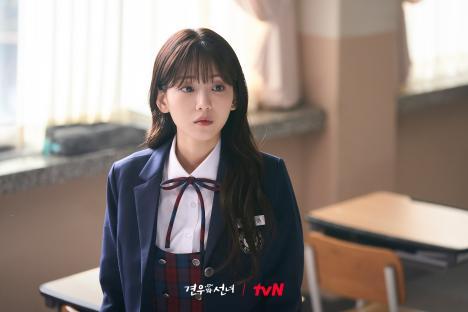 Cho Yi Hyun And Cha Kang Yoon Strive To Save Choo Young Woo From Predestined Death In New Drama “Head Over Heels” 5