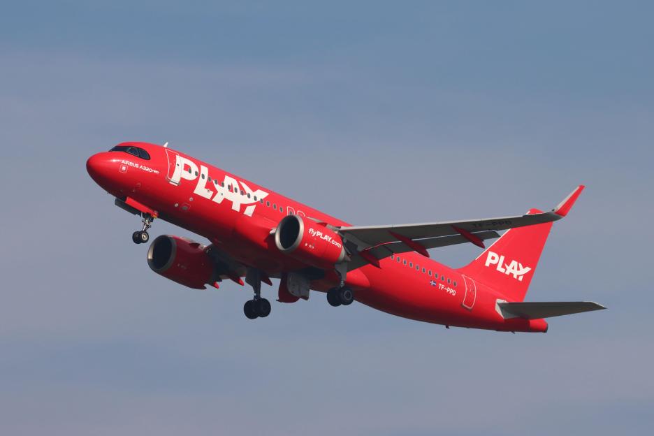 Major airline goes into administration and axes ALL flights