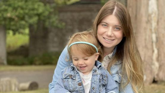Mum, 30, killed while pushing daughter’s pram after she was ‘hit in head by crane equipment hanging over side of lorry’