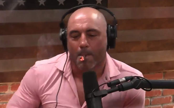 Joe Rogan Walked Back His Anti-Vaccination Comments And Called Himself A “Moron” 