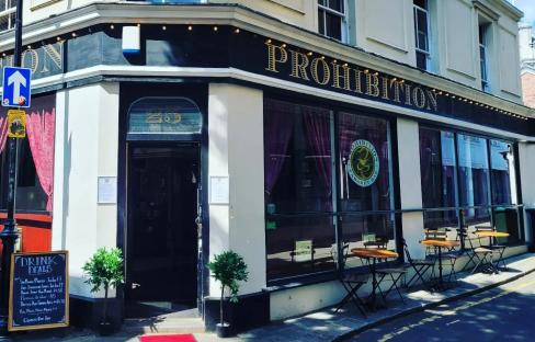 Popular bar to close after 10 years as heartbroken owner says it’s ‘no longer sustainable’ leaving regulars ‘devastated’