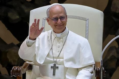 Pope Leo urges release of jailed journalists around the world in passionate speech backing free speech
