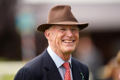 John Gosden out to snap 35-year wait for first Guineas win with hot favourite Field Of Gold