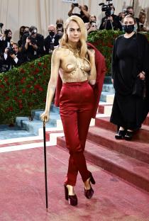 cara delevingne attends the 2022 met gala in new york city