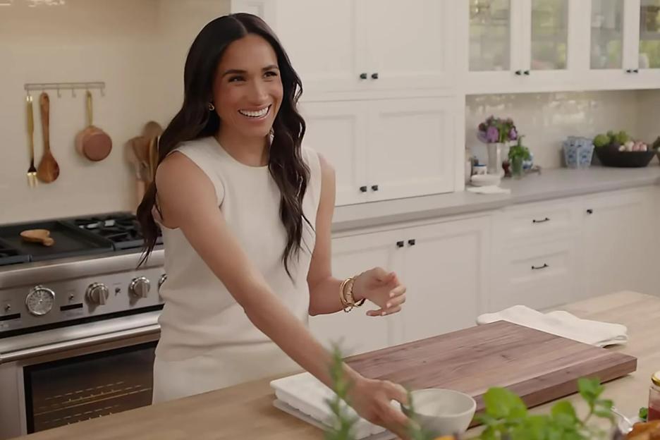 Hypocrite Meghan Markle is having MAJOR identity crisis & it’s a money drive, claims expert