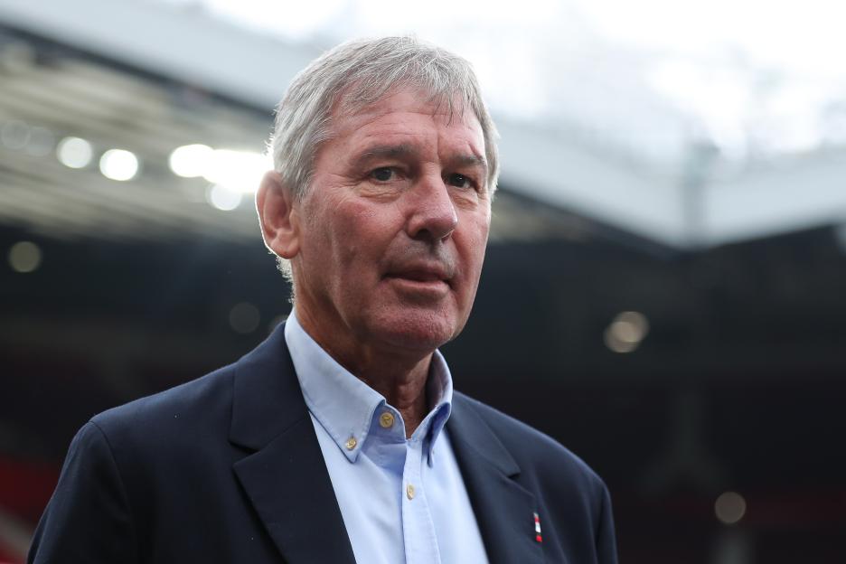 ‘Buy average players, you get an average team’ – Man Utd legend says Amorim deserves THREE YEARS to turn it around
