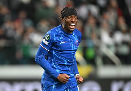 Noni Madueke celebrating a goal.