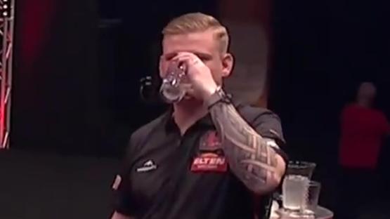 ‘He completely lost it’ – Darts star Mike De Decker left ‘furious’ at antics of rival after embarrassing blunder