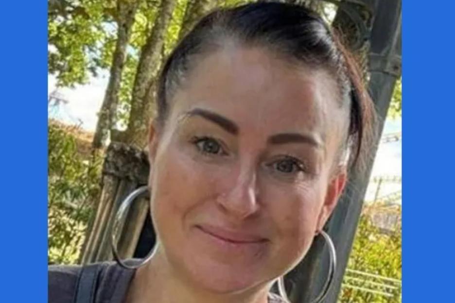 Frantic search for missing woman, 43, last seen carrying Sainsbury’s bag and handbag as cops ‘extremely concerned’
