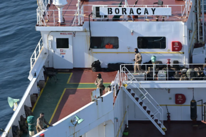 Putin Accuses French Troops of 'Piracy' Over Raid on 'Russian Ghost Ship,' Declares 'I'm Not an Emperor'