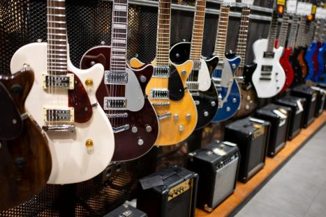 One of UK’s biggest music chains suddenly collapses into administration with staff left ‘hung out to dry’