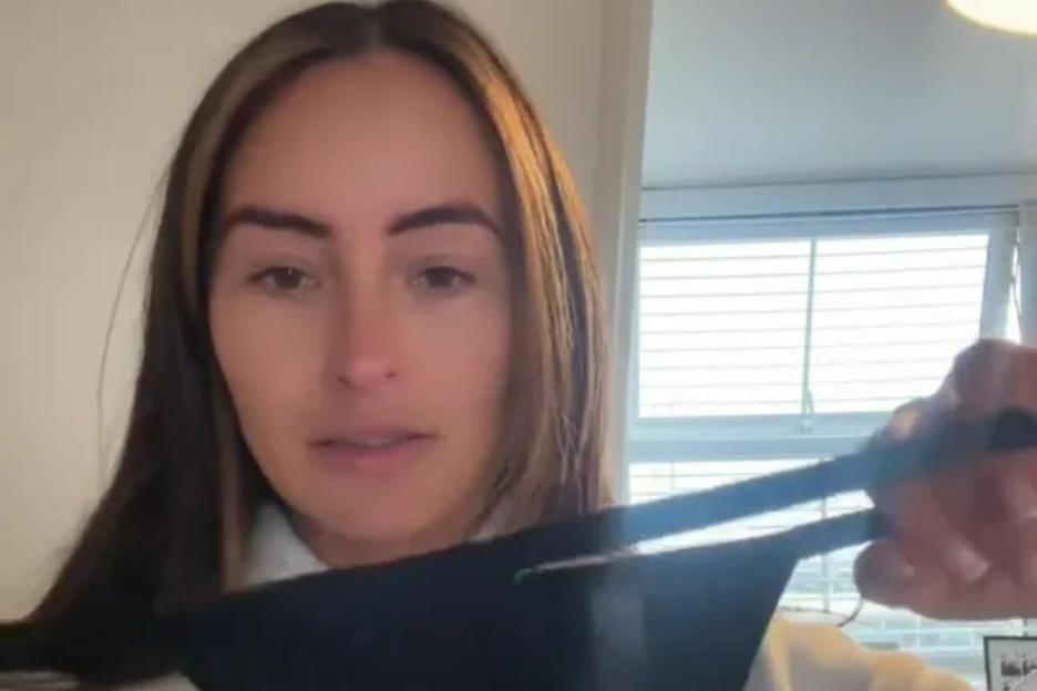 Primark fan gives ‘PSA to girls who buy undies’ there – after noticing big change to the ‘thongs we all know & love’
