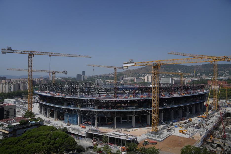 BARCELONA, SPAIN - AUGUST 07: Construction work on the new Spotify Camp Nou soccer stadium, on August 7, 2025, in Barcelona, Catalonia, Spain. The return of FC Barcelona's first men's soccer team to the new Spotify Camp Nou will be progressive, with three distinct phases with different capacities, pending the definitive opening of the third ring, after the club and the Barcelona City Council agreed on a modification of the Construction and Activities license to give the green light to the new stadium as the works are completed. (Photo By David Zorrakino/Europa Press via Getty Images)