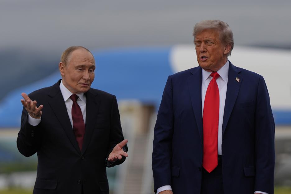 President Trump and Vladimir Putin speaking.