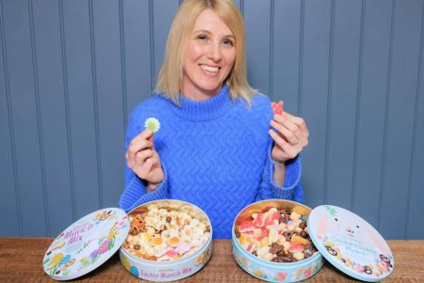 I tried Aldi’s Easter munch mix, it tastes just as good as M&S’ but there’s one big difference