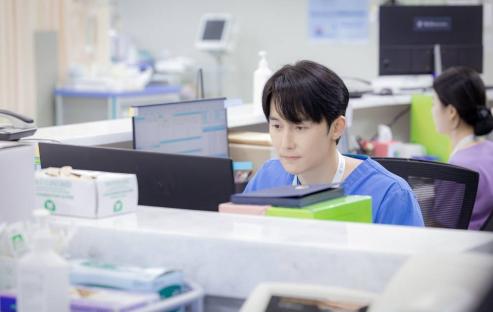 Kim Jun Han To Reprise His &#8220;Hospital Playlist&#8221; Role In &#8220;Resident Playbook&#8221; Cameo 4
