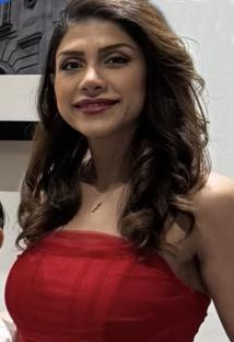 Photo of Paria Veisi.