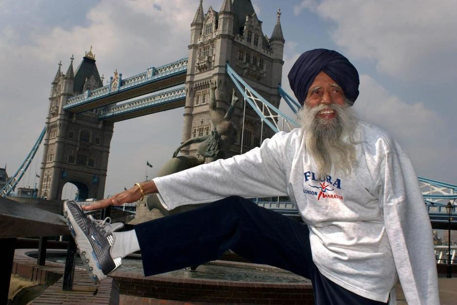 World’s oldest marathon runner – 114yo Brit Fauja Singh – ‘hit by a car & killed while trying to cross the road’