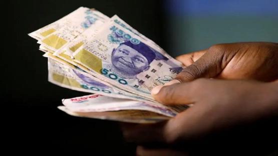 Naira depreciates against dollar across official, black markets after Trump’s 90-day tariff pause