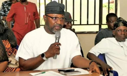 Benue: LG Chairman suspends wheelbarrow pushers in Otukpo market