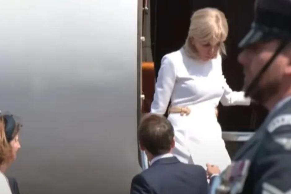 Awkward moment Brigitte Macron ‘rejects’ her husband revealed by body language expert – after viral ‘slap’ video