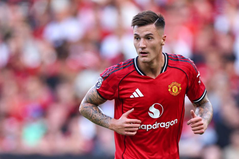 Benjamin Sesko of Manchester United in a Premier League match.