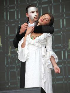 Holly-Anne Hull and Jon Robyns in a performance of *Phantom of the Opera*.