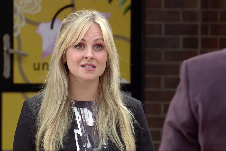Sarah Platt gets shock new love interest as Coronation Street Casanova sets his sights on THIRD conquest