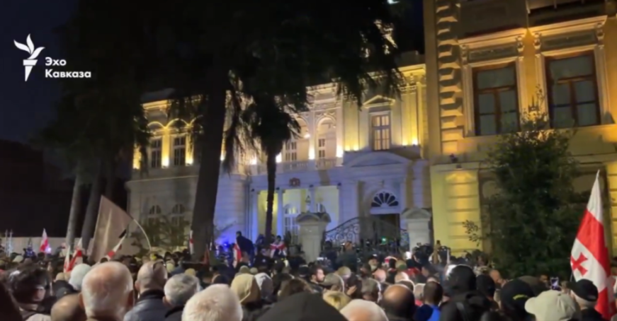 Dramatic Clash: Georgia Protesters Attempt to Storm Presidential Palace During Anti-Government March