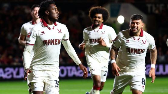 Championship playoff: Sheffield United thrash Bristol City to put one foot in final