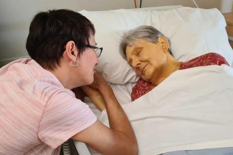 I found out I have breast cancer 5 days after my mum died from the same disease – don’t make our mistakes
