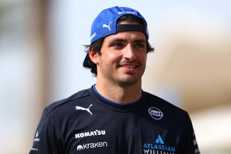 ‘A pretty expensive poo!’ – Carlos Sainz risks ANOTHER fine for X-rated rant as he protests £17,000 toilet break penalty
