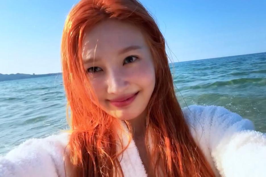 Watch: Red Velvet’s Joy Announces 1st Solo Comeback Date With Teaser For “From JOY, with LOVE”