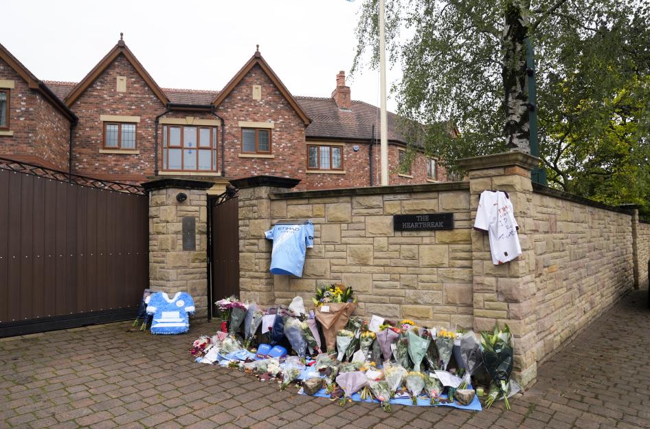 Tributes outside Ricky Hatton's home.