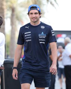 Carlos Sainz Jr. in Williams Racing attire.