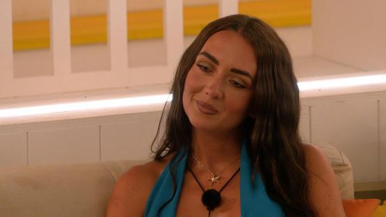 Jess White on Love Island.
