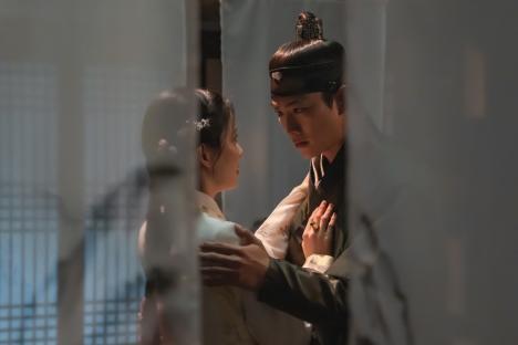 “The First Night With The Duke” Premieres To Promising Start