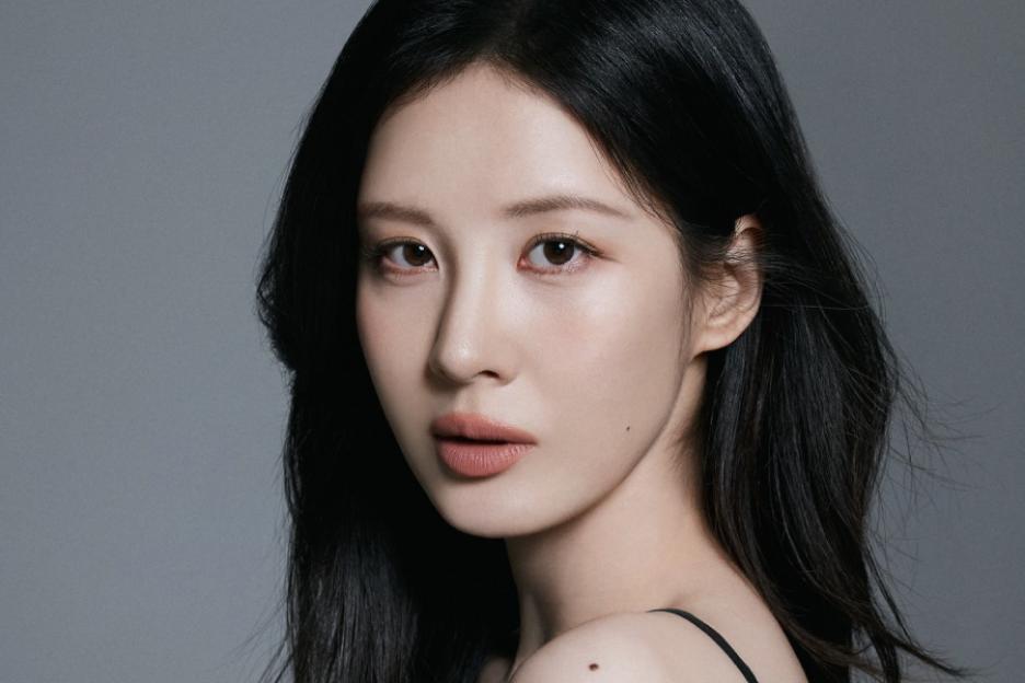 Girls’ Generation’s Seohyun Stuns In New Profile Photos