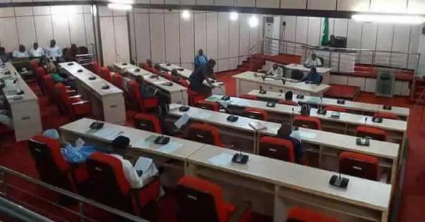 Benue Assembly threatens to sack commissioner over failure to appear for Wurukum road contract probe