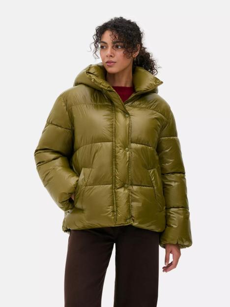 Glossy Primark puffer jacket in green.