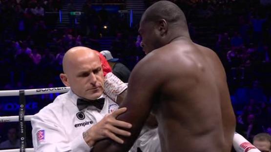 Referee forced to leave ring after being manhandled by Tetteh who was fuming after being stopped against Frazer Clarke