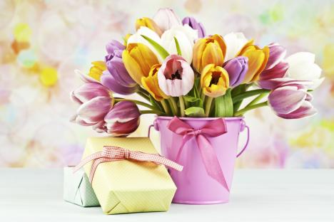Shoppers flock to snap up Mother’s Day flowers slashed to just £1 in major supermarket