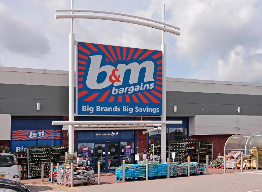Shoppers scramble to snap up B&M’s new ‘quiet luxury’ range, with £3 glass cups & straws – there’s even a Stanley dupe