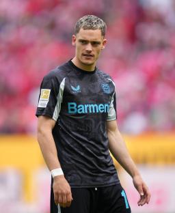 Florian Wirtz of Bayer 04 Leverkusen in his team jersey.