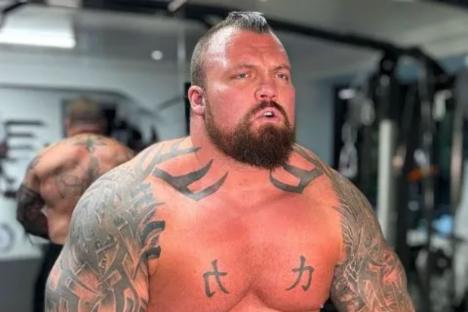 UFC champ leaves Eddie Hall feeling like a ‘little girl’ in sparring ahead of Mariusz Pudzianowski clash at KSW 105