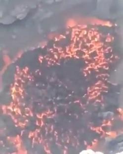 Lava flowing in the crater of the Popocatépetl volcano.