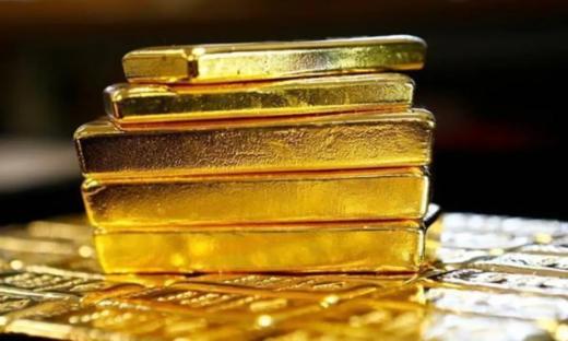 Gold price reaches record high of $3,200 amid US-China tariff war