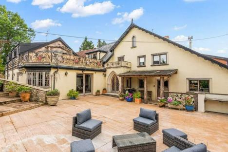 Inside Joss Stone’s incredible Devon mansion with recording studio as she sells it for £850,000 after moving to US