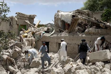 Magnitude 5.8 earthquake strikes Afghanistan, tremors felt in Delhi