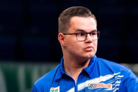 ‘A lot are saying the same thing’ – Darts stars moan about World Cup outfits causing awkward wardrobe malfunctions